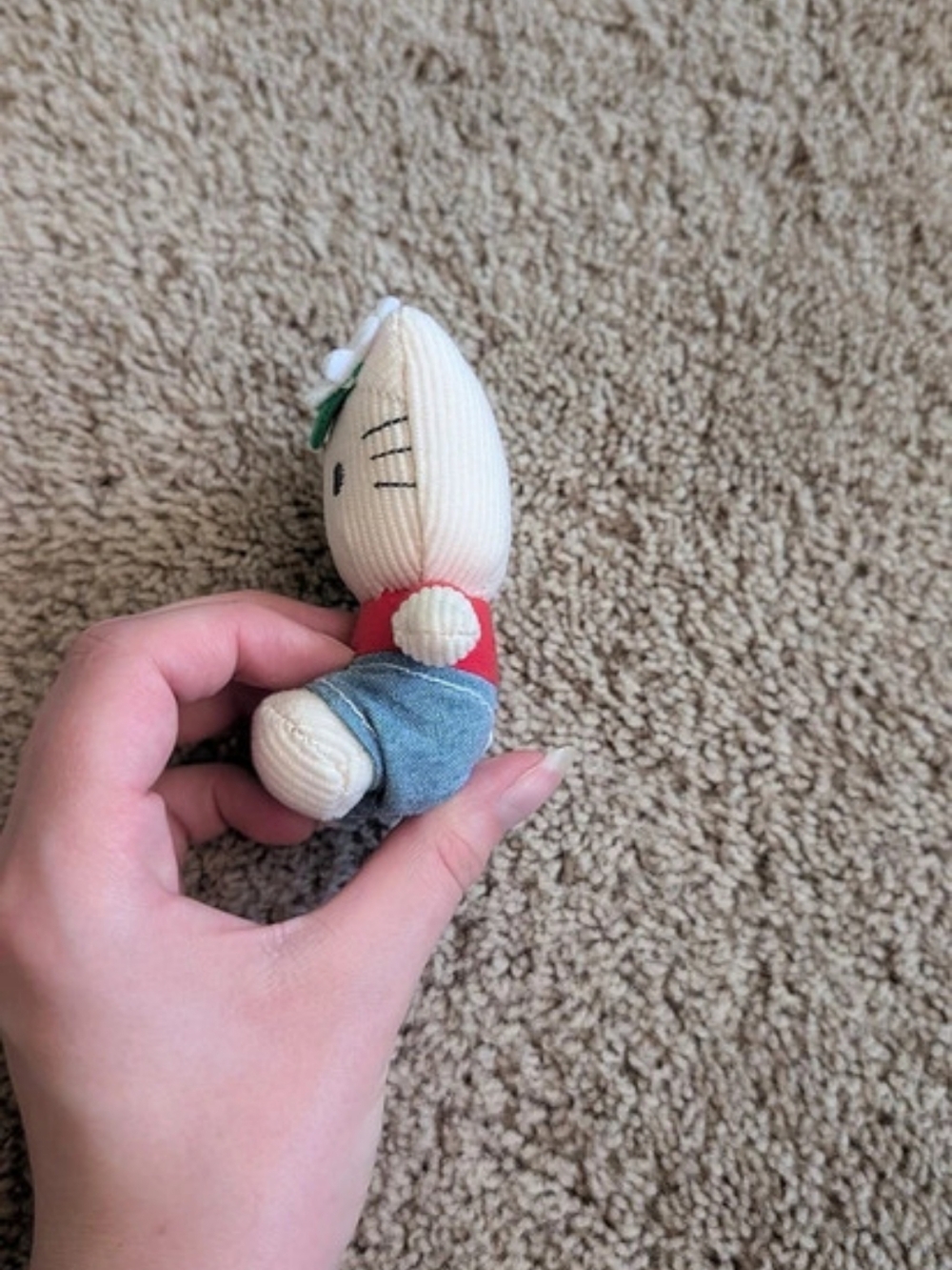 Hello Kitty plush - Picture 7 of 7
